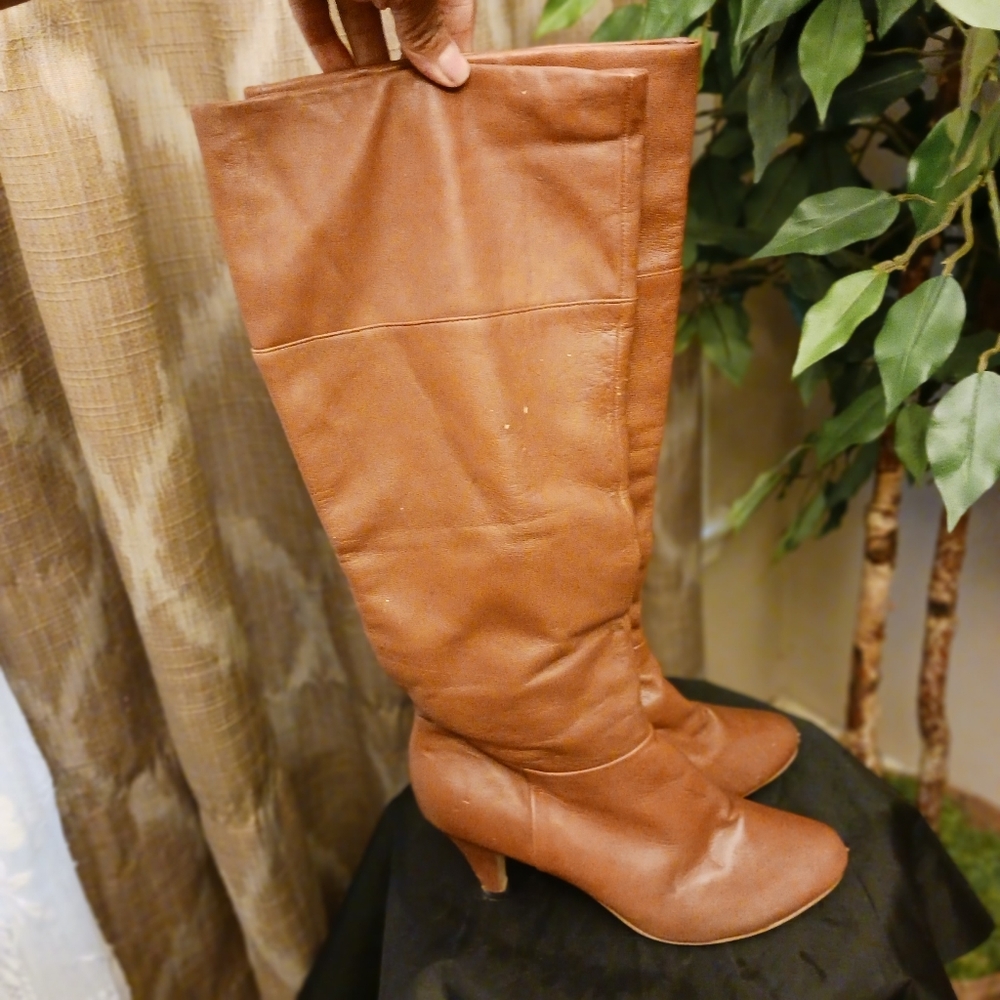 *Clearance item* Caramel knee high boots sz 9